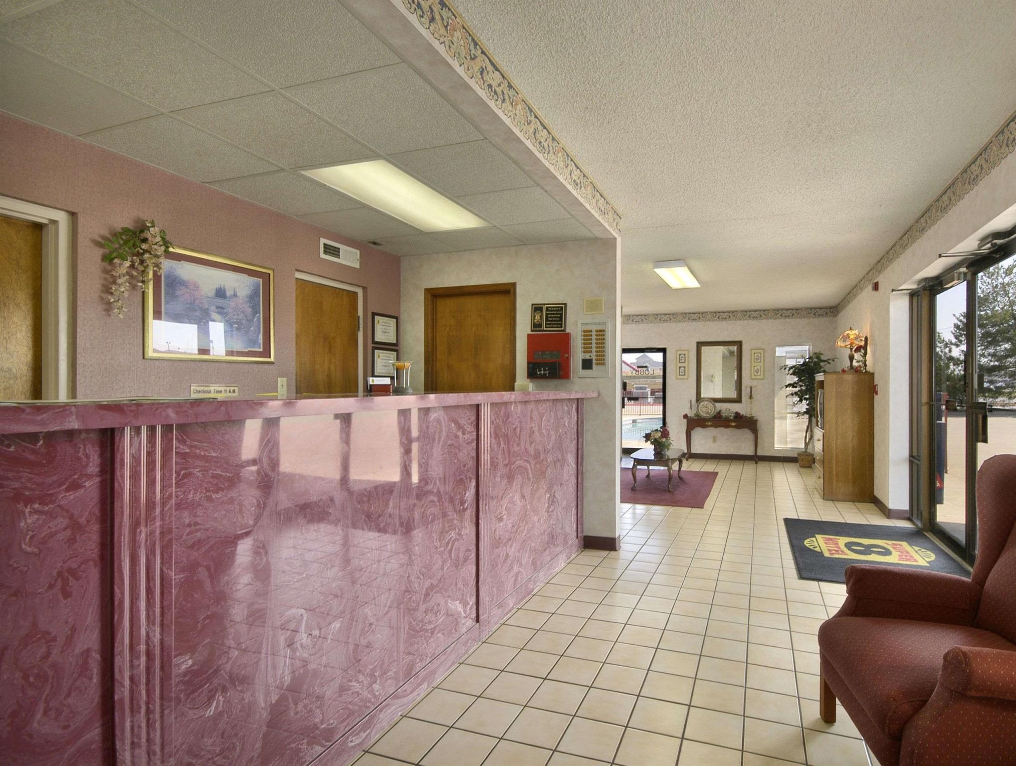 Super 8 By Wyndham Ar Motel 2*